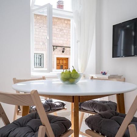 Max Suite โตรกีร์ ภายนอก รูปภาพ
